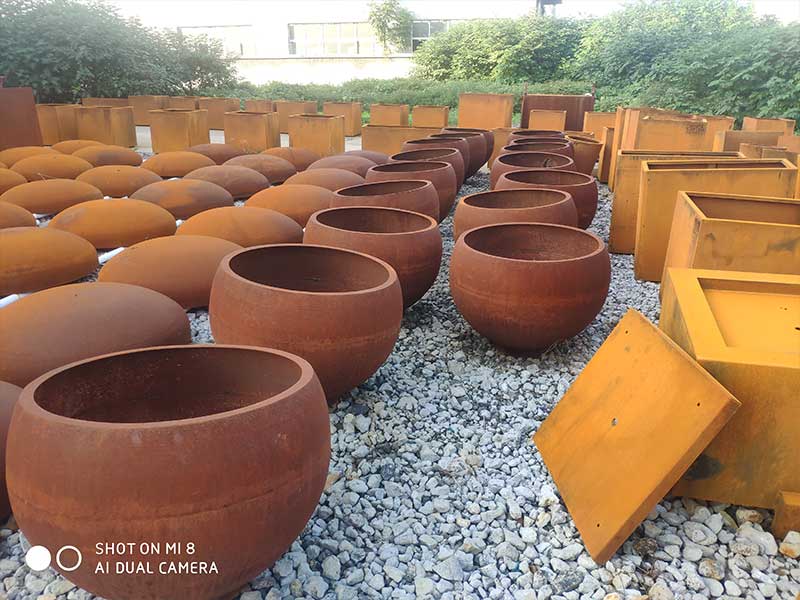 <h3>STEEL PLANTERS – Ace Iron Works</h3>
